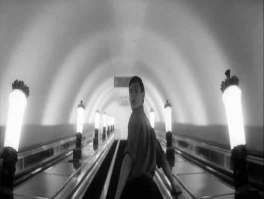Я шагаю по Москве - в метро
