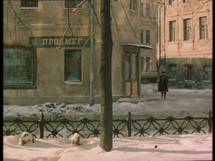 Место встречи изменить нельзя - Фасад ограбленного Продмага