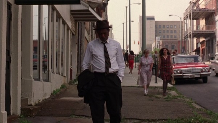 The Shawshank Redemption - Red near the gunshop