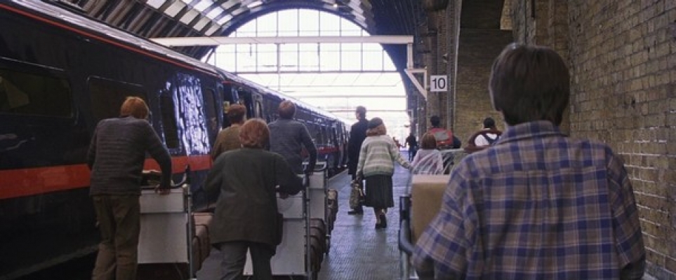 Harry Potter and the Sorcerer’s Stone - Platform 9 3/4