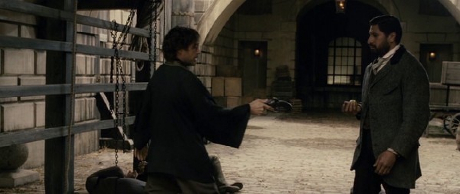 Sherlock Holmes: A Game of Shadows - Sherlock's first fight